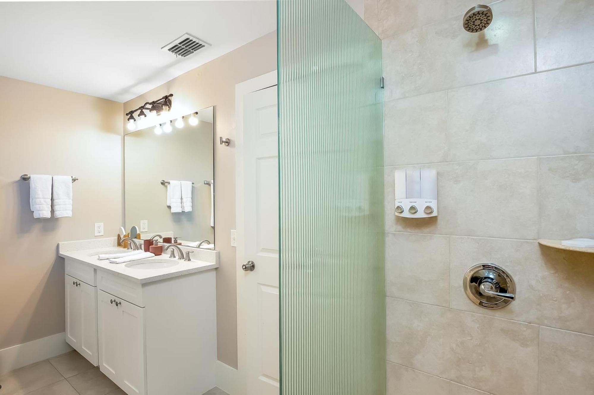 Apartment Unique Pool - Mykonos! 2miles To Downtown Attached *