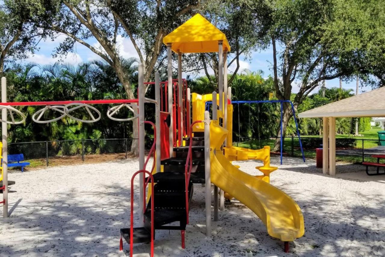 Imagine Where Sunshine Dreams True Holiday home Naples