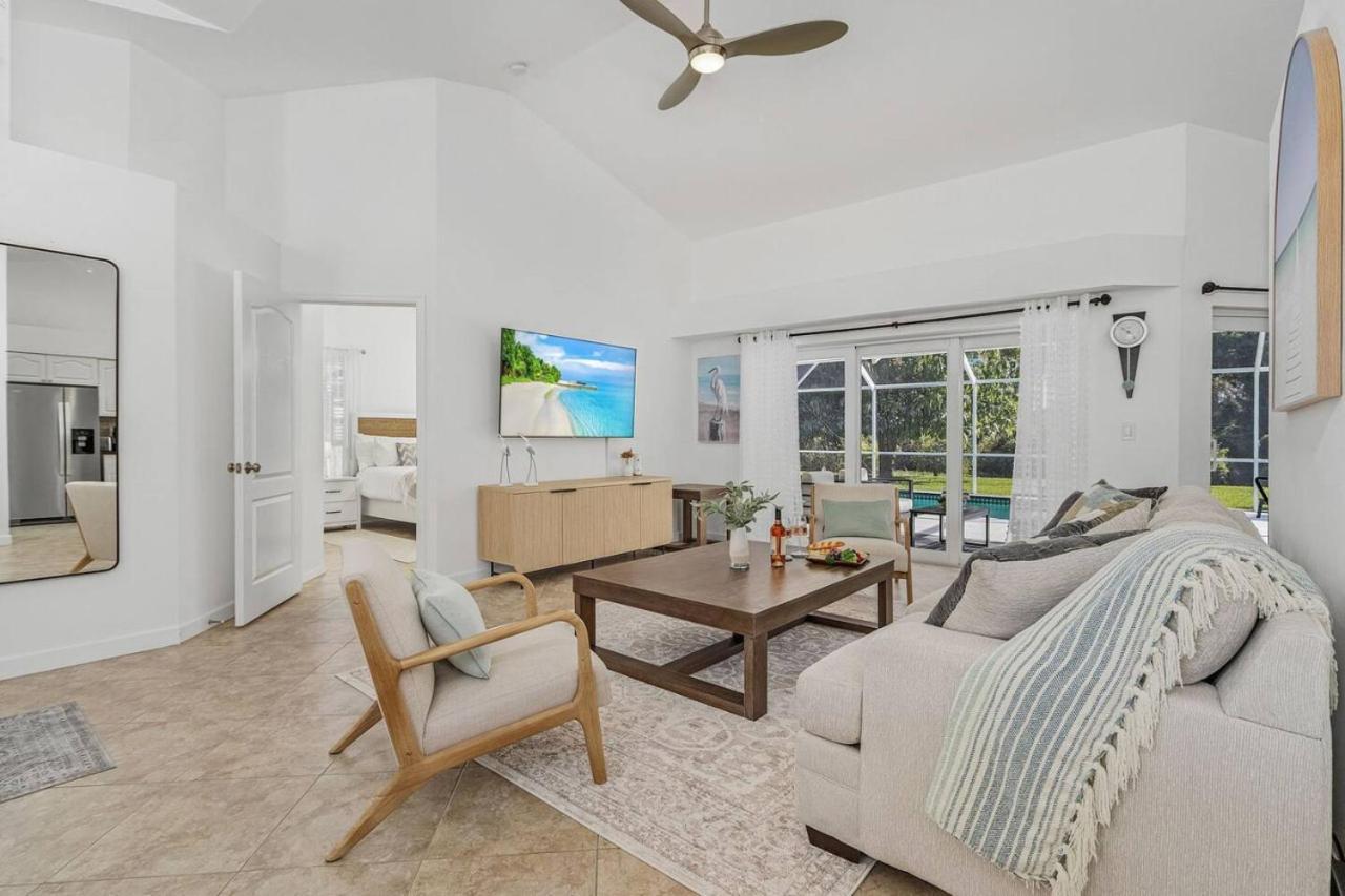 Serene Pool In Gated Community-naples Naples