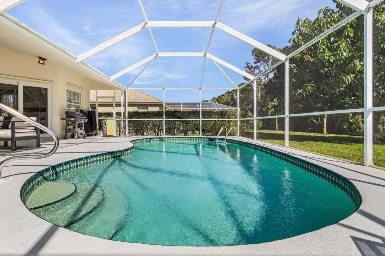 Holiday home Serene Pool In Gated Community-naples *