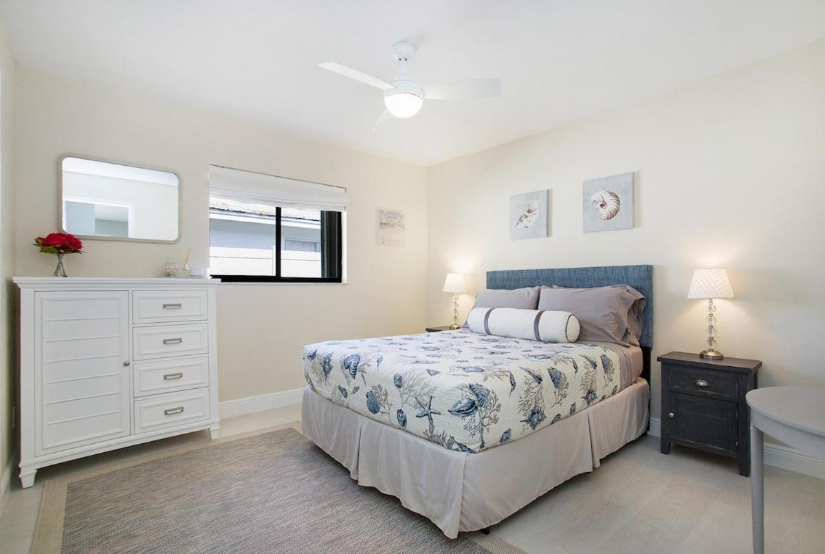 Beachy Haven 3 Bed 2bath Heated Pool Tiki Bar Sleep 6 Naples