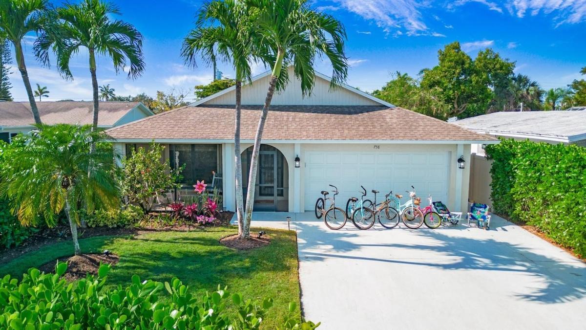 Beachy Haven 3 Bed 2bath Heated Pool Tiki Bar Sleep 6 * Naples