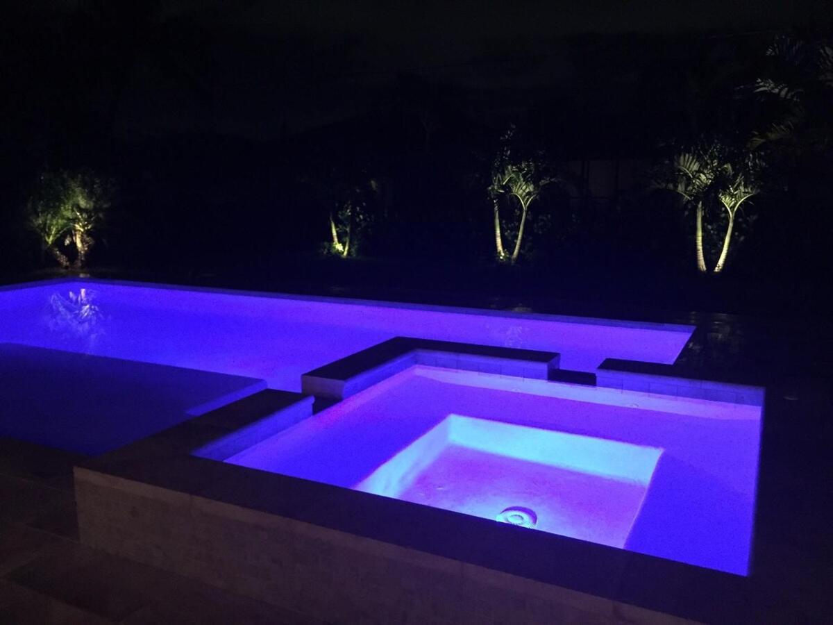 Spacious Pool Near With Backyard Oasis Holiday home