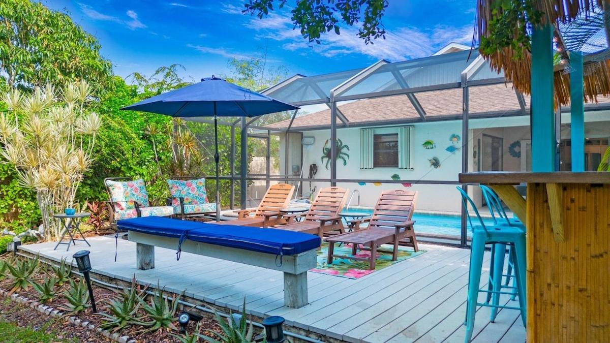 Beachy Haven 3 Bed 2bath Heated Pool Tiki Bar Sleep 6 *