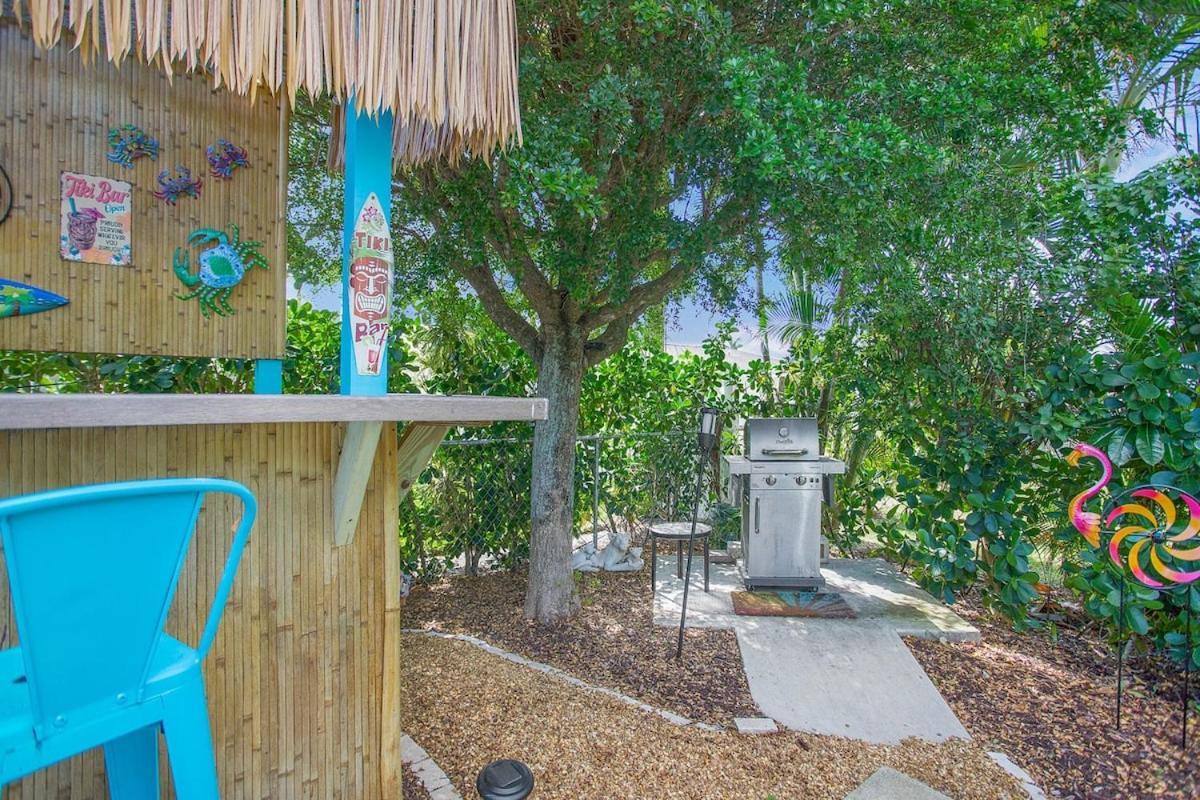 Beachy Haven 3 Bed 2bath Heated Pool Tiki Bar Sleep 6 Holiday home *