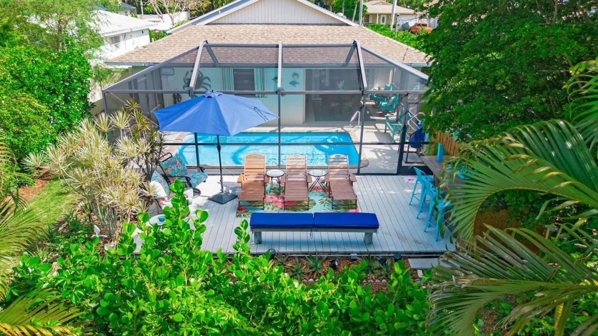 Beachy Haven 3 Bed 2bath Heated Pool Tiki Bar Sleep 6 * Naples