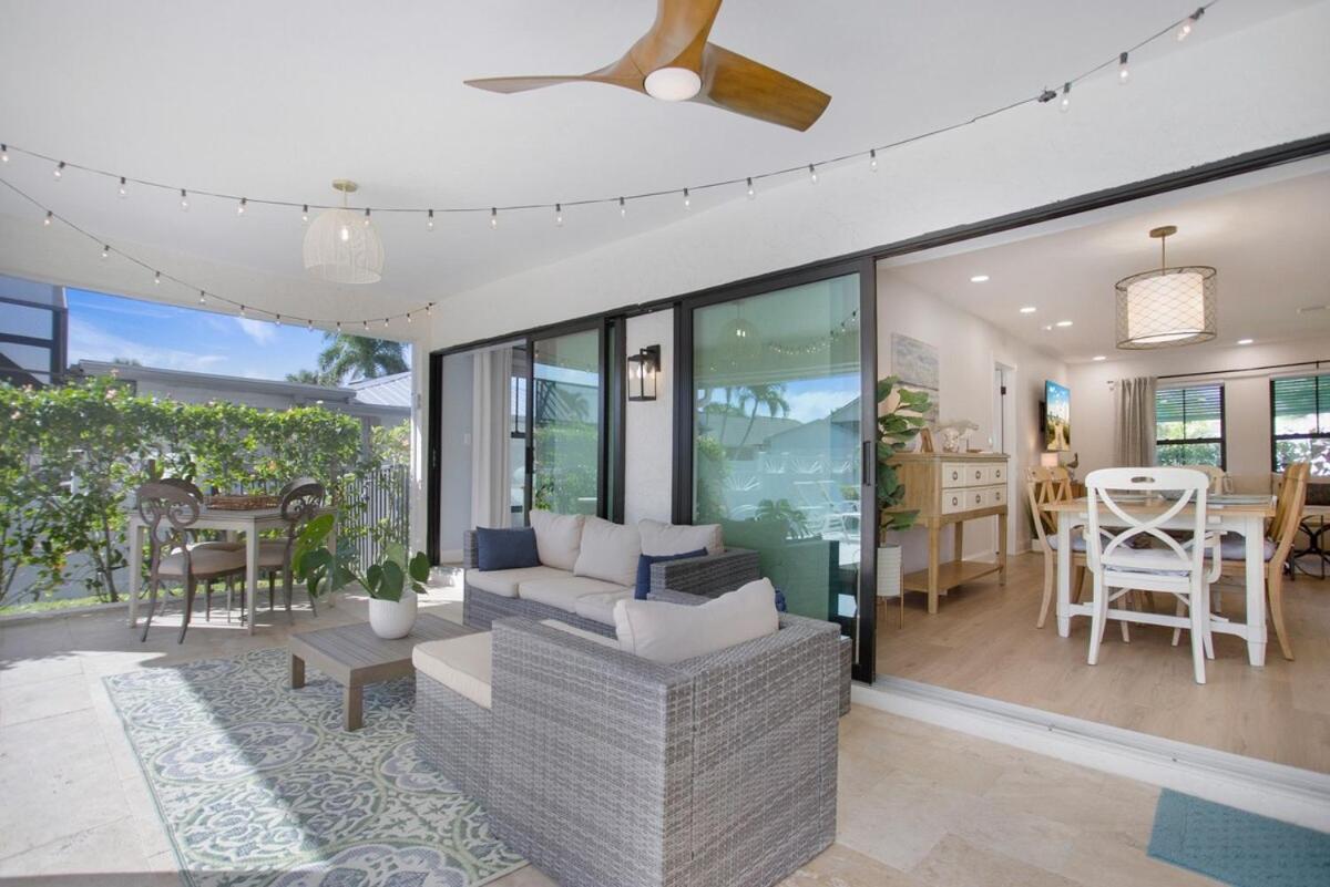 Holiday home Spacious Pool Near With Backyard Oasis *