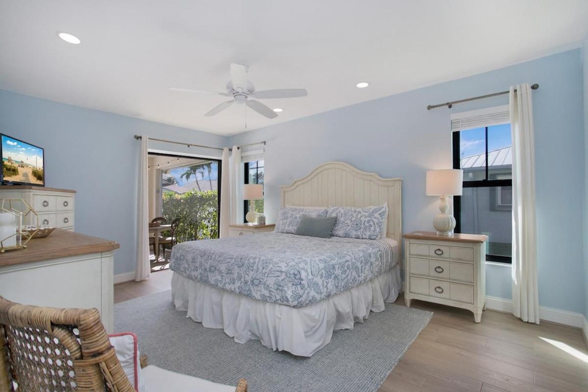 Spacious Pool Near With Backyard Oasis *