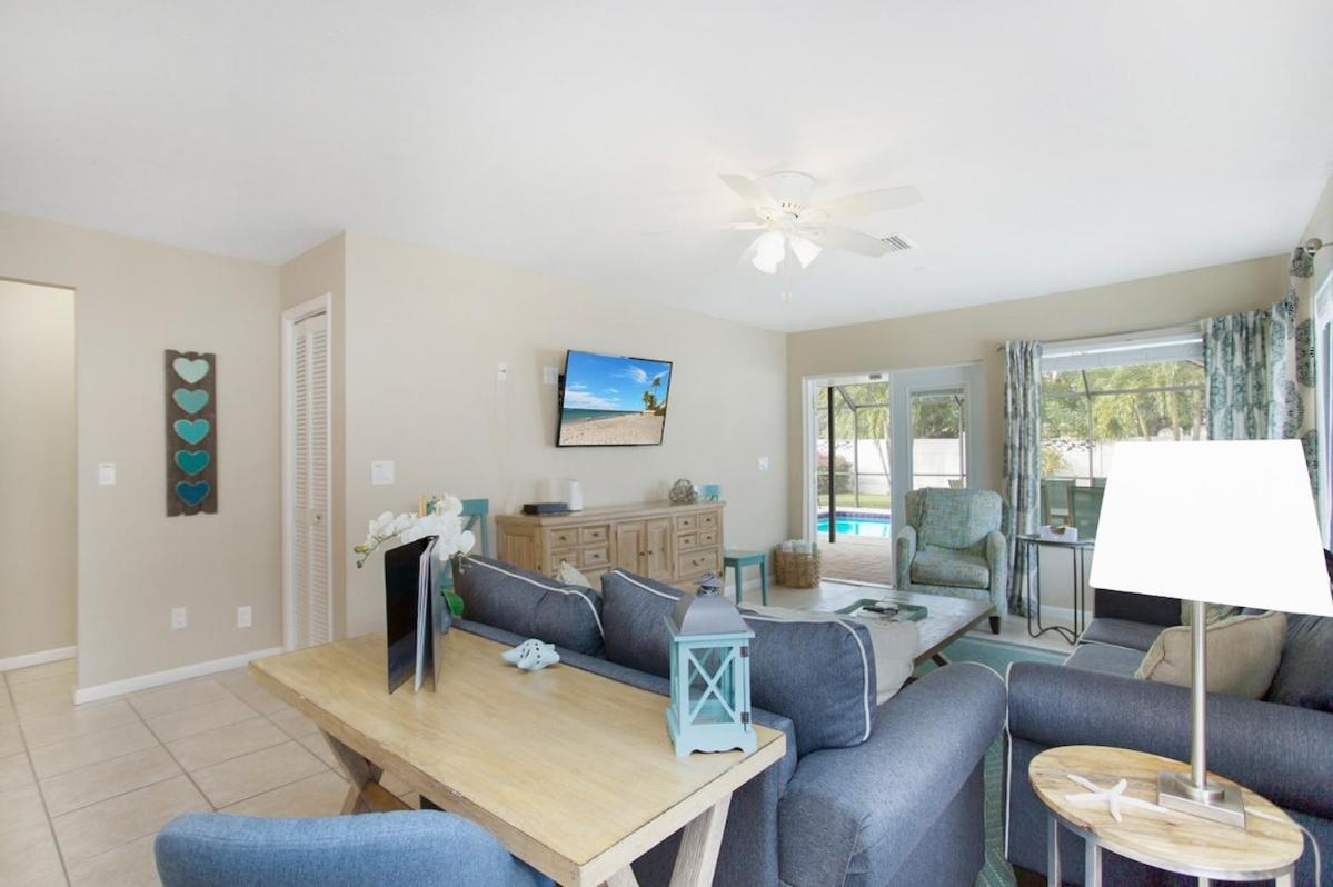 Holiday home Coastal Flair-walk To Beach-heated Pool-sleeps 8