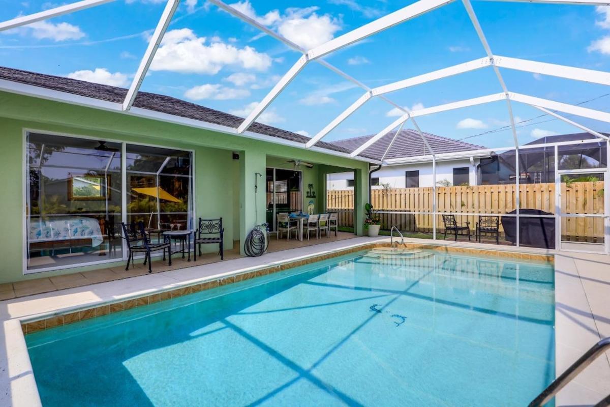 Holiday home Spacious Beautiful 4 Bed 3 Bath Pool Near Naples