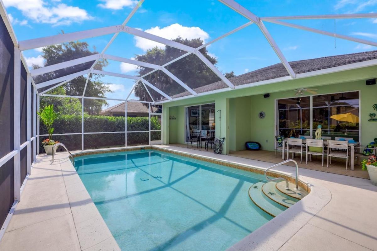 Holiday home Spacious Beautiful 4 Bed 3 Bath Pool Near Naples