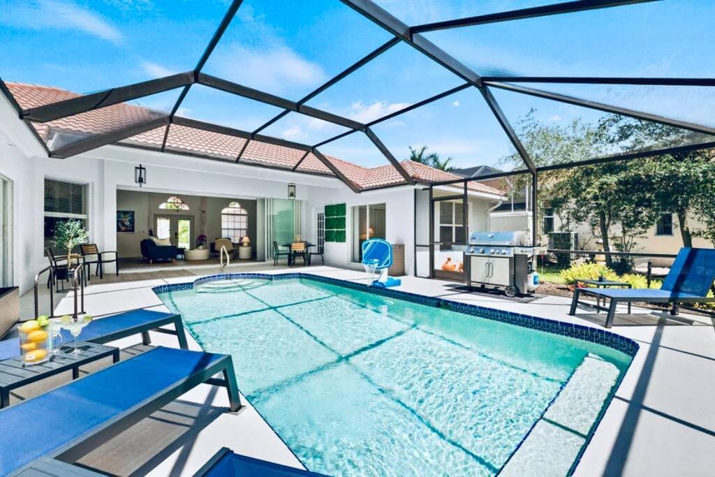 Tranquil Beachy Boho Pool Home, 5mi Beach, 4 Bedroom 3 Bath Naples