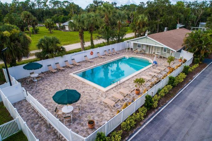 Campsite Escape To Paradise Close To Marco, *