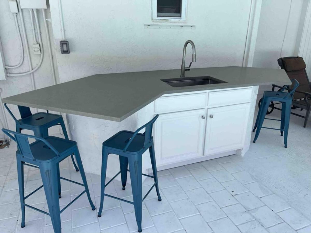 4bd House Heated Pool Sleeps 14 Villa