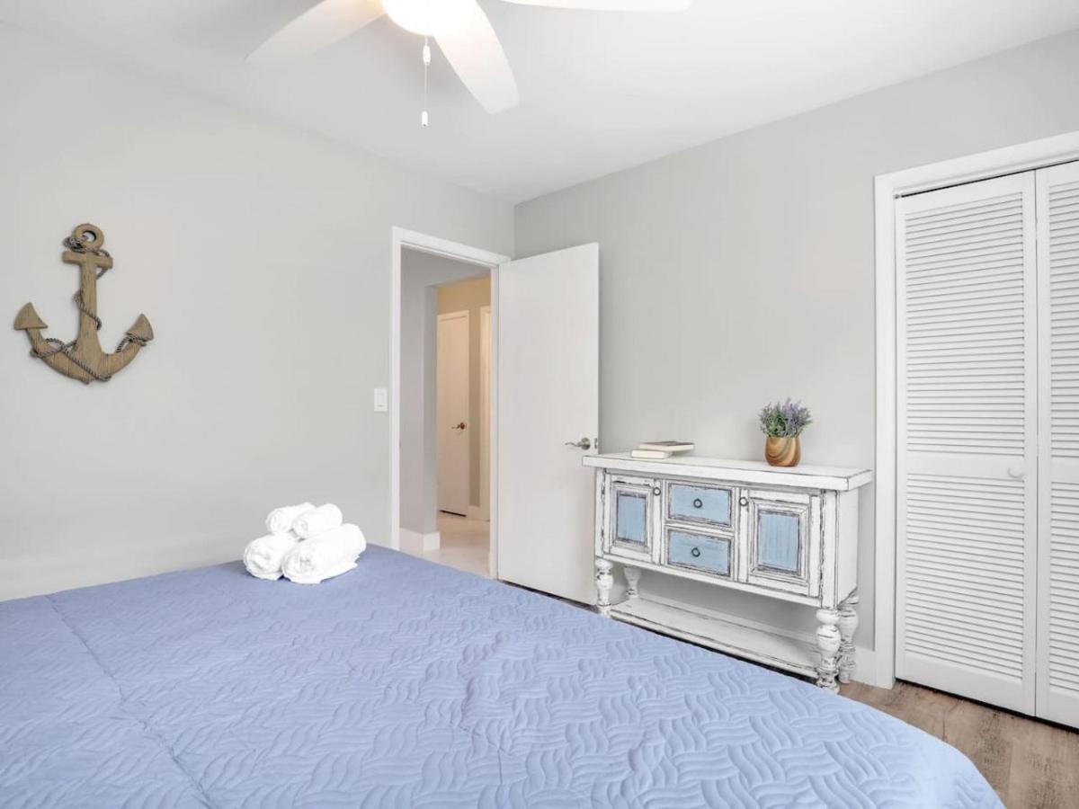Villa 4bd House Heated Pool Sleeps 14 *