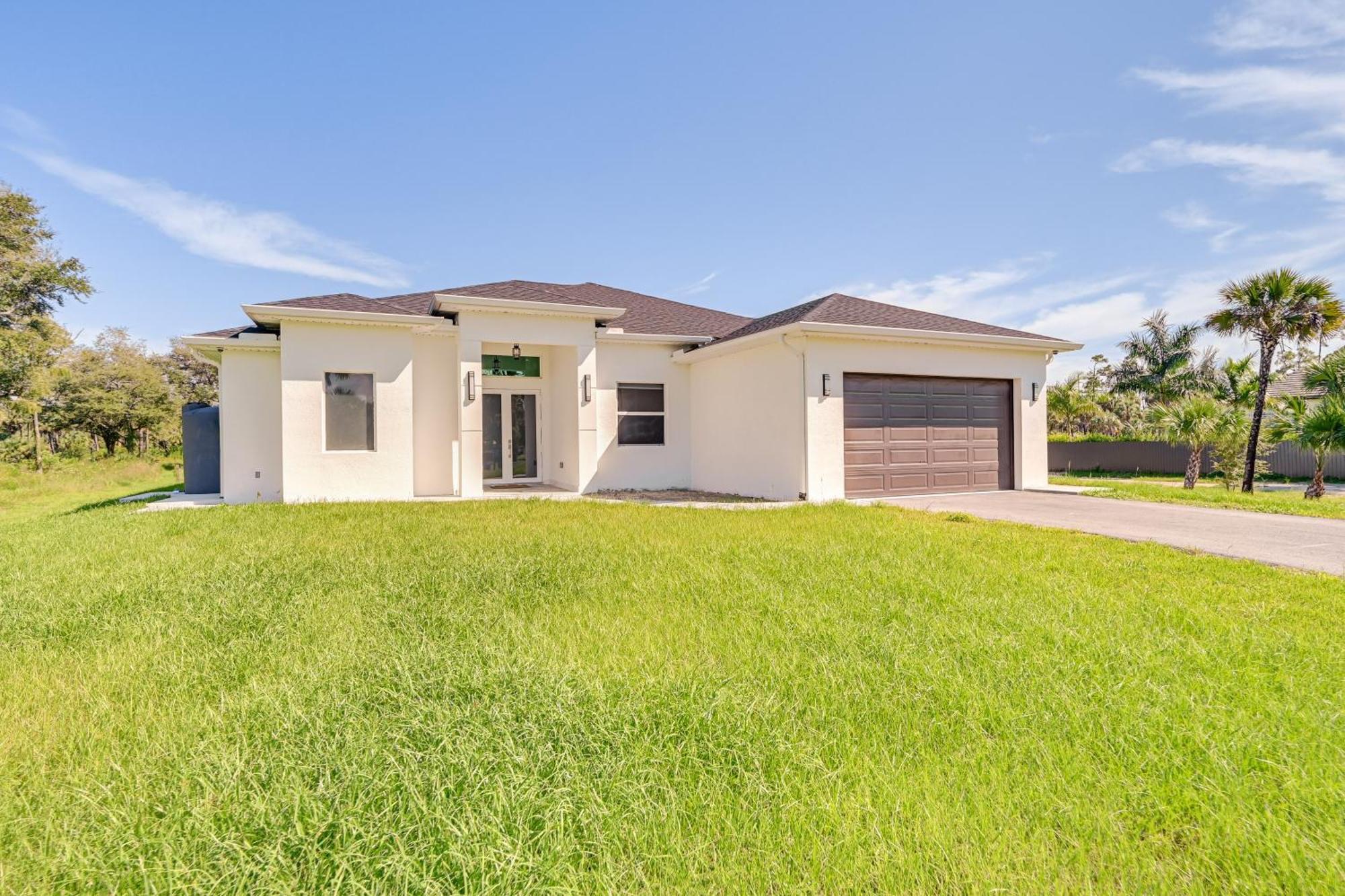 Pets Welcome - On 2 5 Acres In Naples!
