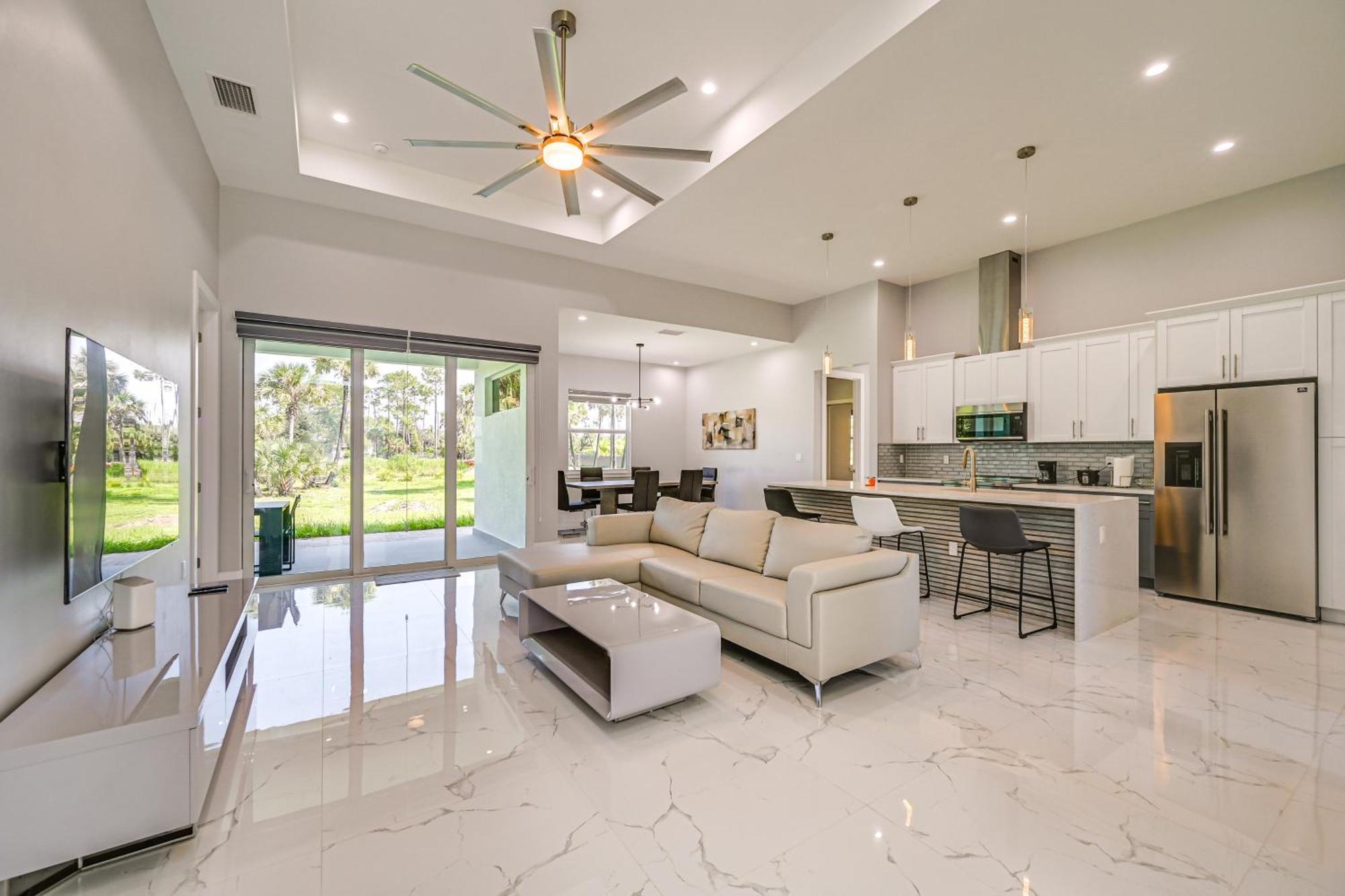 Pets Welcome - On 2 5 Acres In Naples!