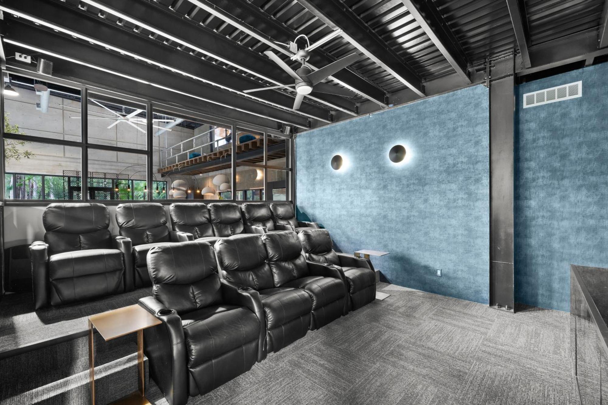 Industrial Modern Estate With Cinema Gym Pool Pickle Ball And Hot Tub * Naples