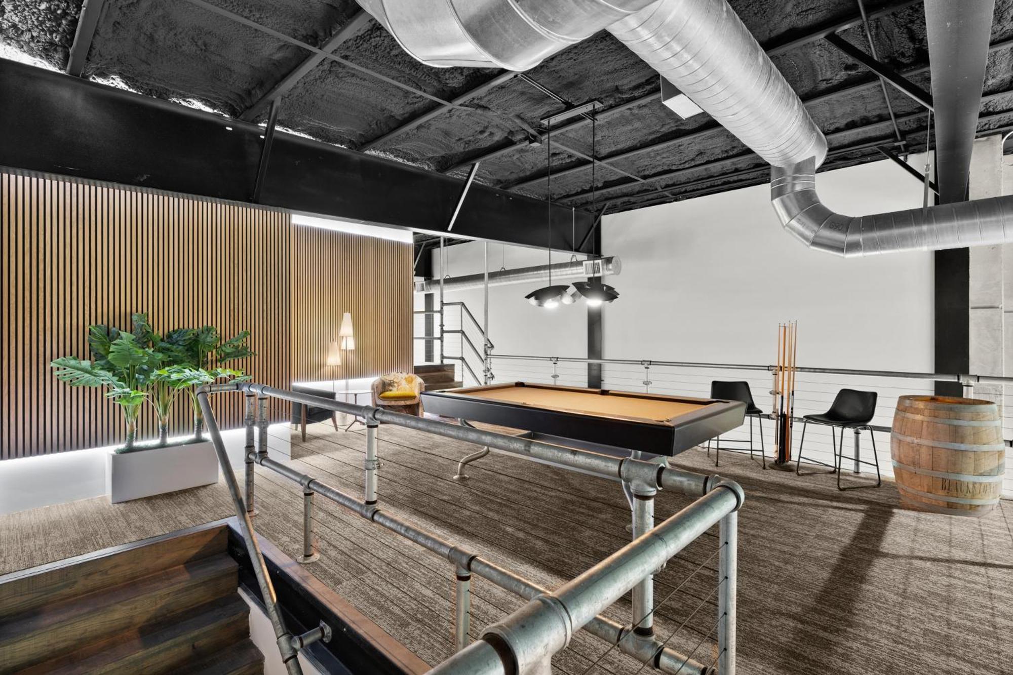 Industrial Modern Estate With Cinema Gym Pool Pickle Ball And Hot Tub * Naples
