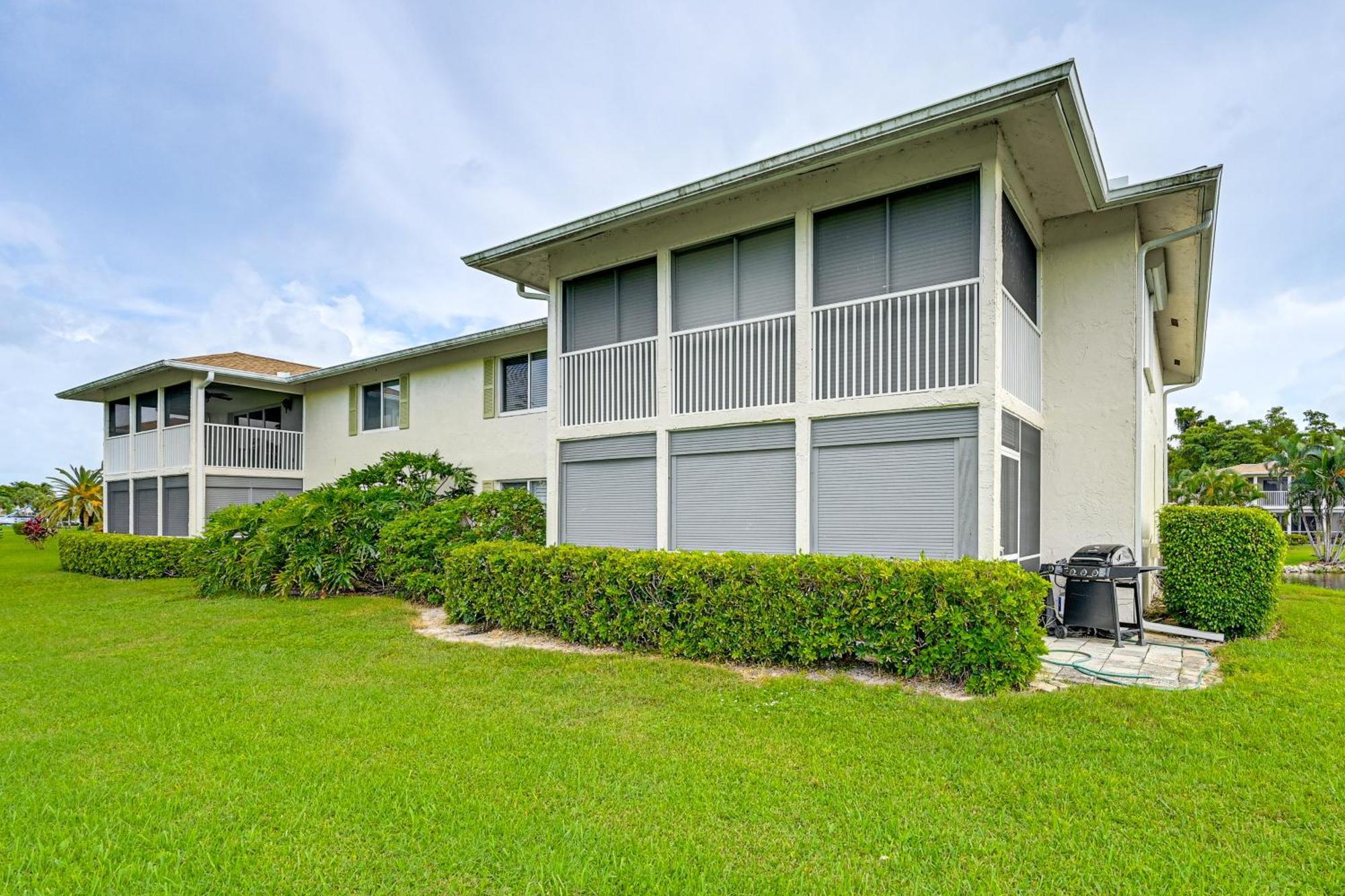 Apartment 3 Mi To Downtown Country Club Condo!