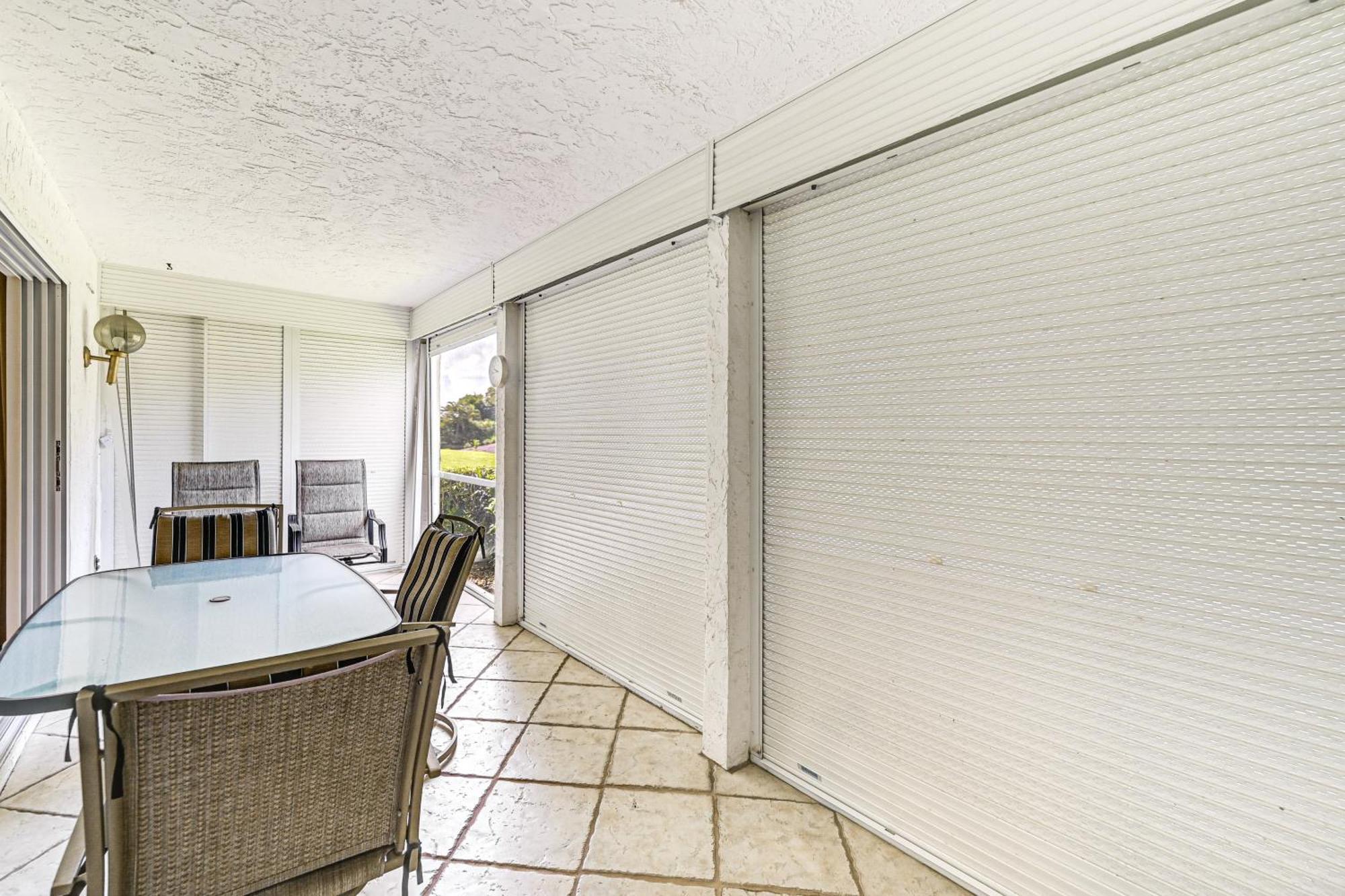 3 Mi To Downtown Country Club Condo! Apartment Naples