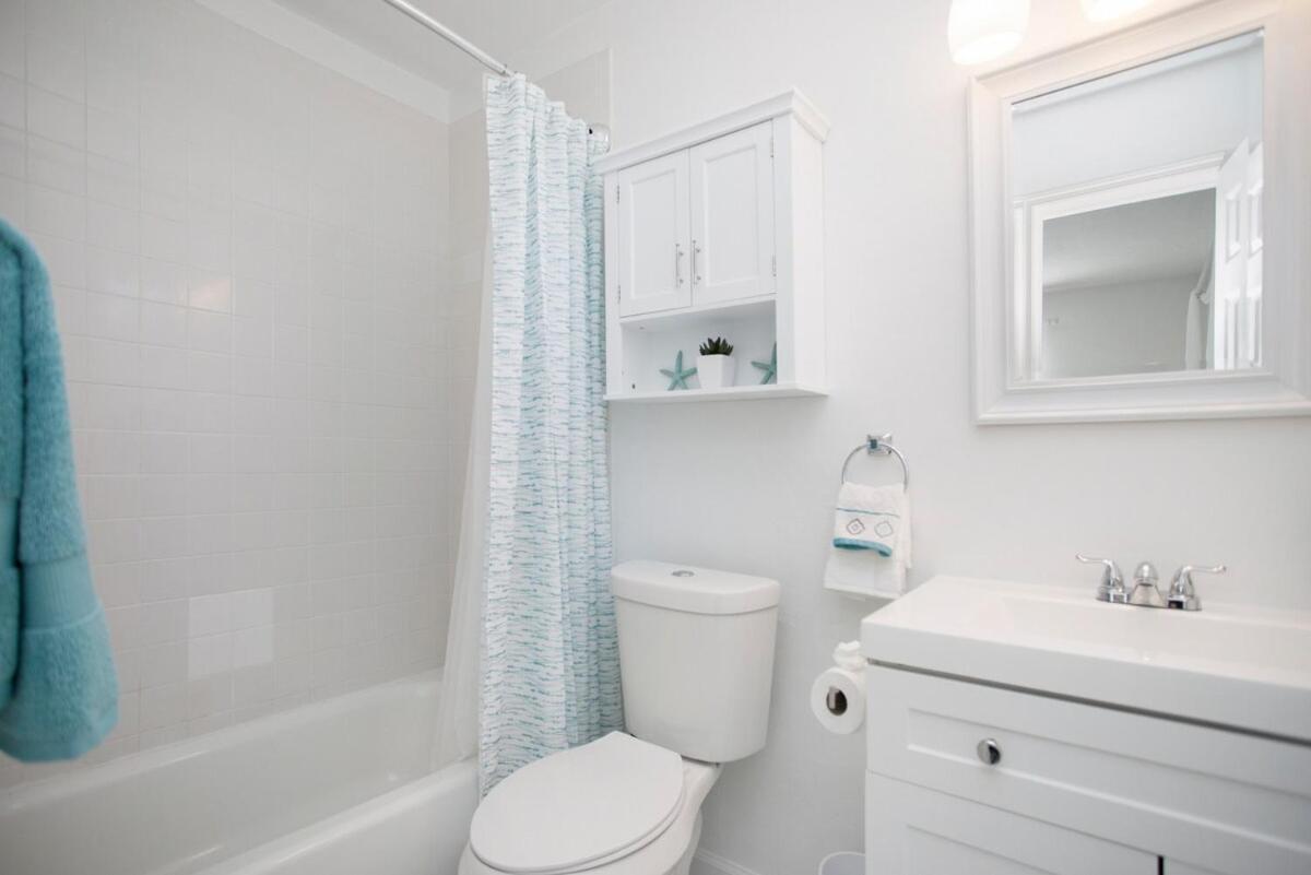 Ocean Bike Ride 2bed 2bath Sleeps 6 *