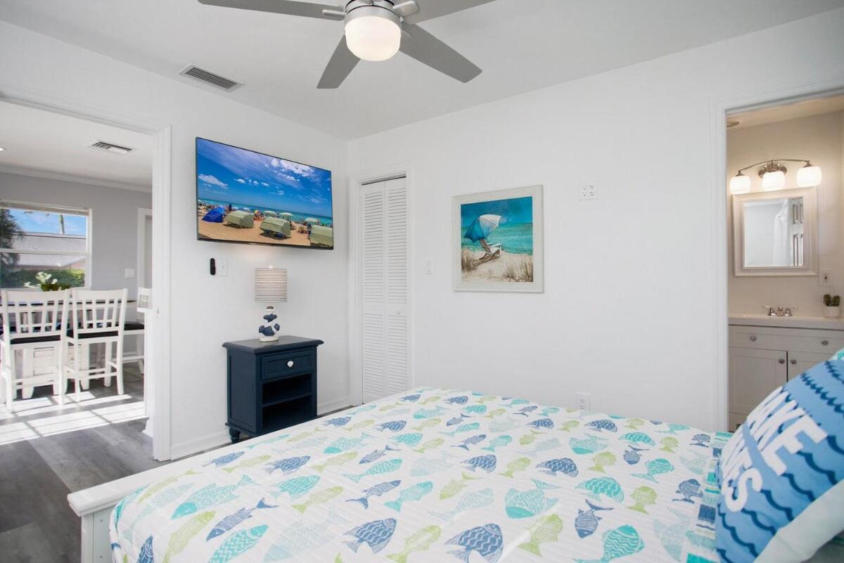 Ocean Bike Ride 2bed 2bath Sleeps 6 * Naples