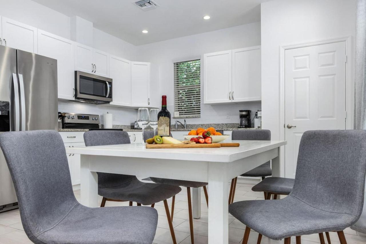 Sea La Vie Retreat Wine Dine Relax. Repeat Holiday home
