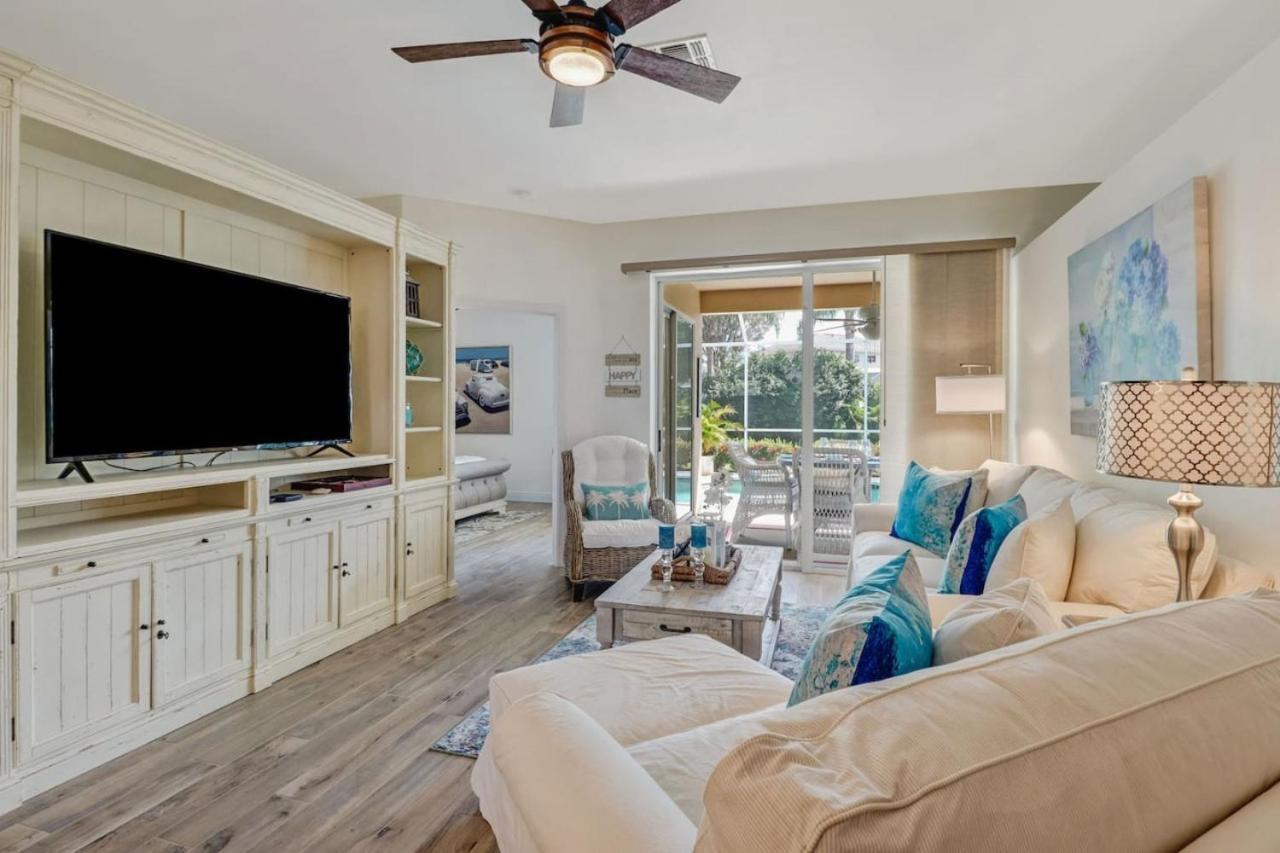 Sunshine Days Stunning Pool Home. Gated Community *