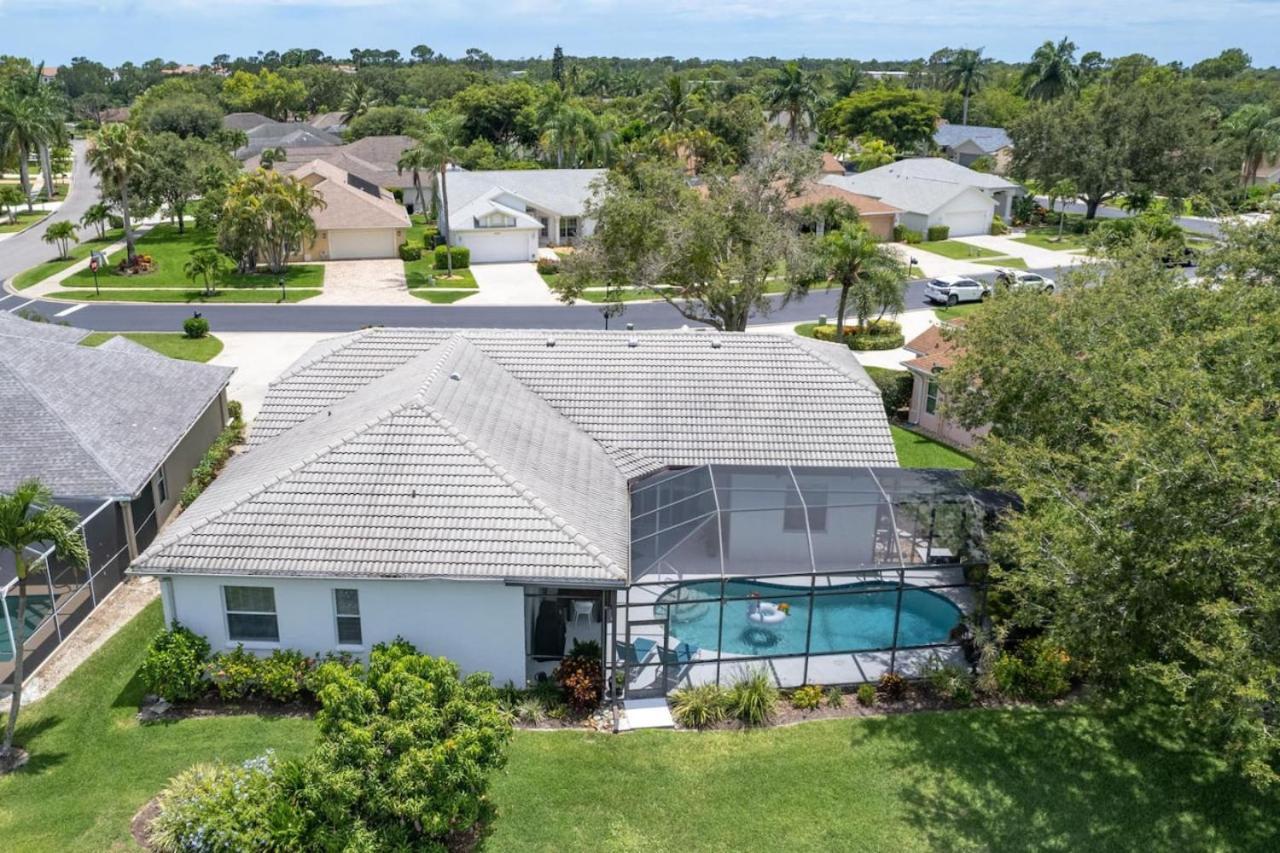 Holiday home Tropicana Luxury Pool Home. Gated Community *