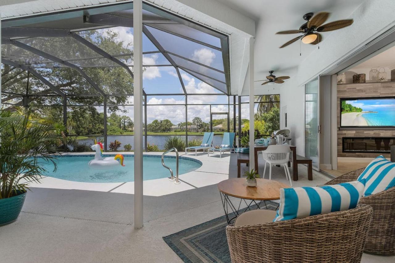 Tropicana Luxury Pool Home. Gated Community * Naples