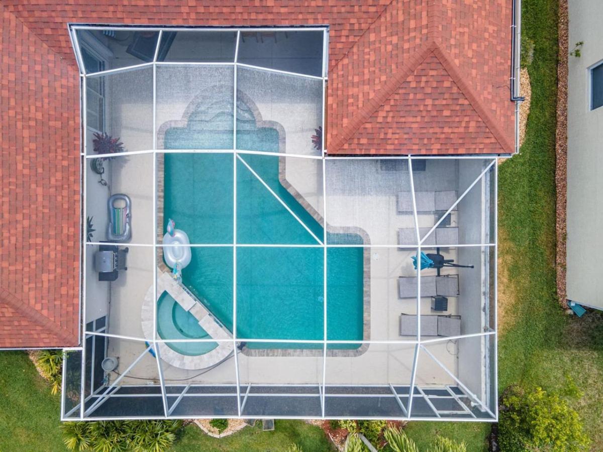 Relaxation And Sunshine At Casa Del Sol Pool * Naples