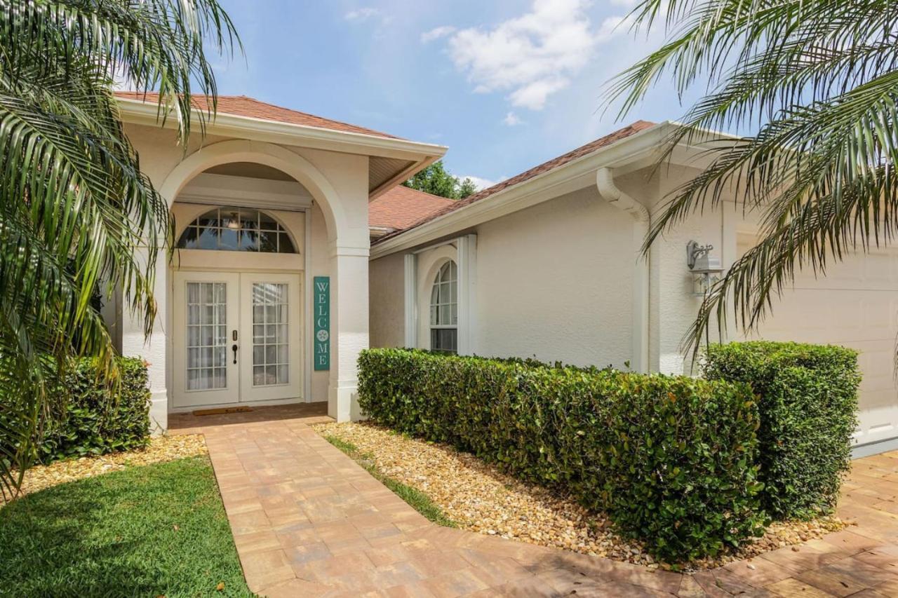 Villa Relaxation And Sunshine At Casa Del Sol Pool Naples