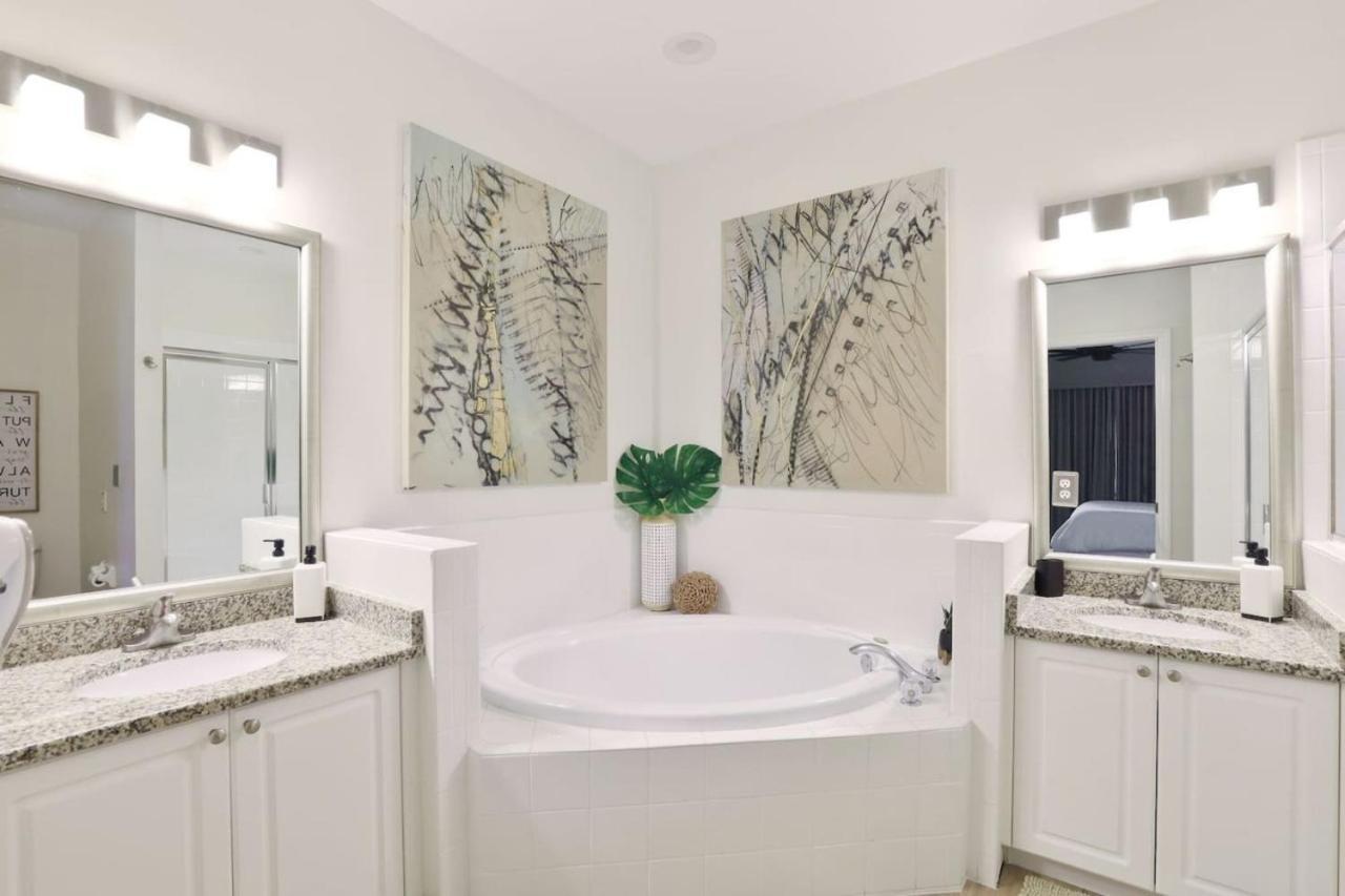 Luxury 3bd 2b At Lely Golf And Cc