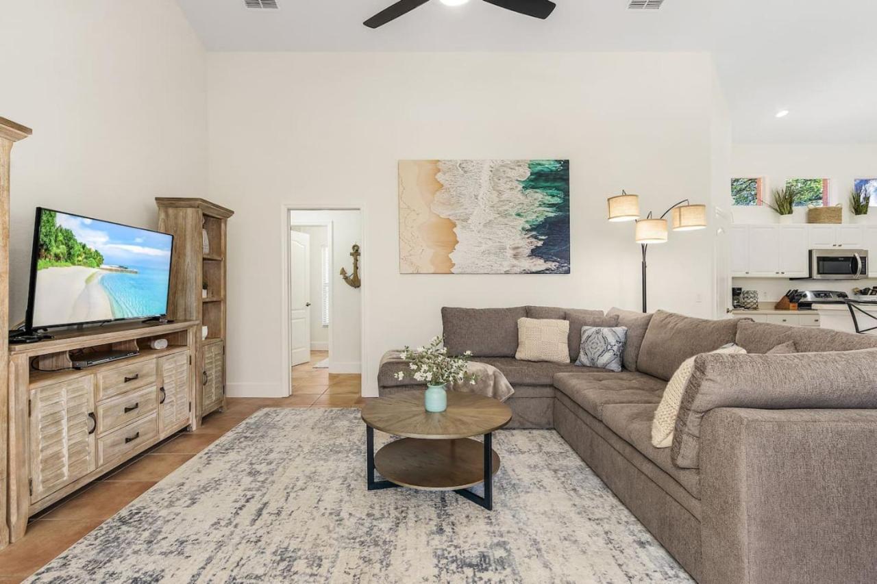 Lakeview Lovely Pool In Gated Community Holiday home Naples
