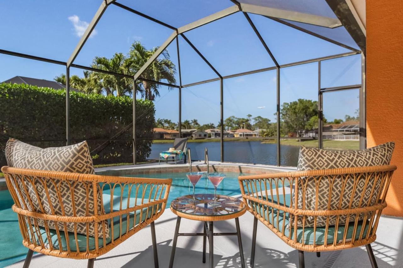 Lakeview Lovely Pool In Gated Community Naples