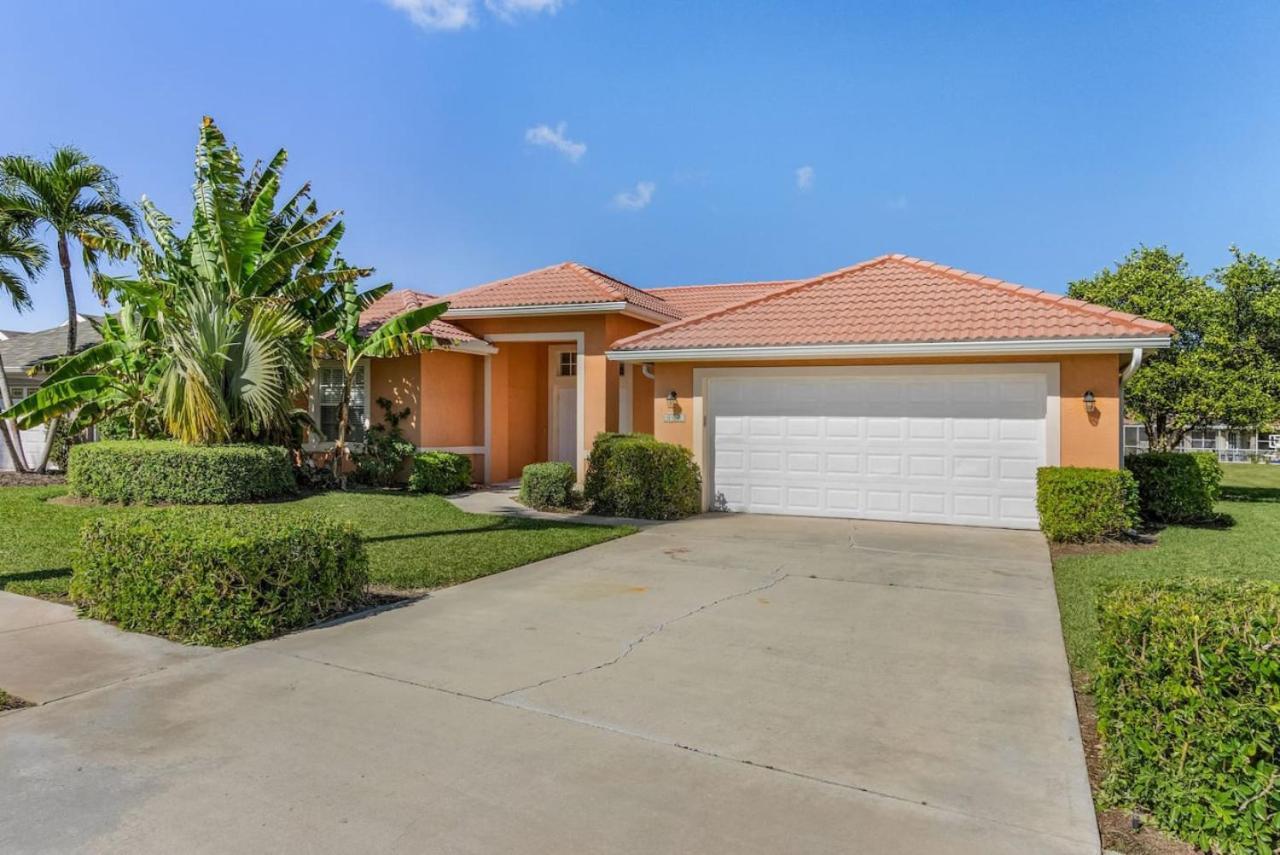 Lakeview Lovely Pool In Gated Community