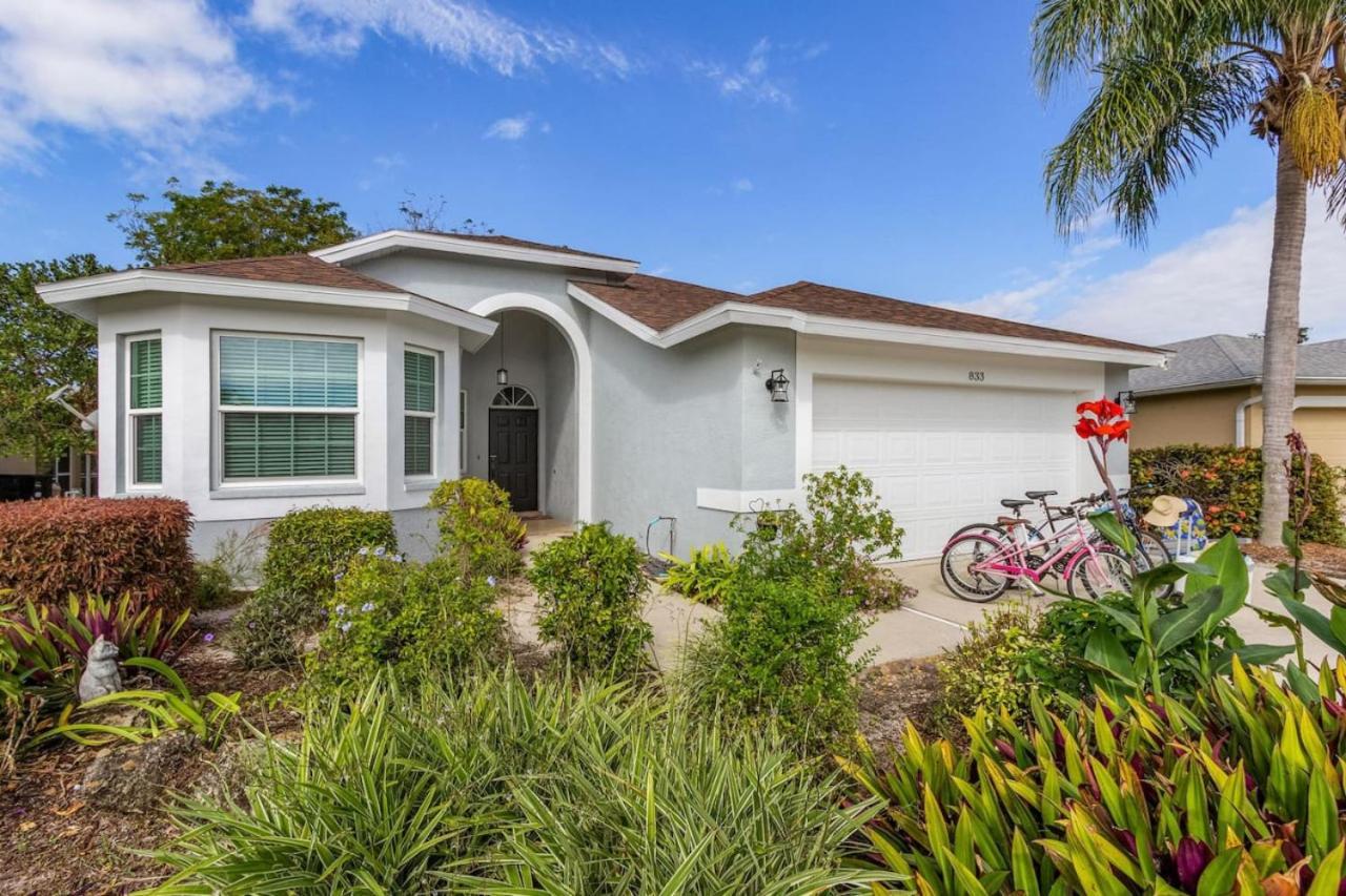 Holiday home 5 Star Florida Living. Stylish And Tranquil Pool *
