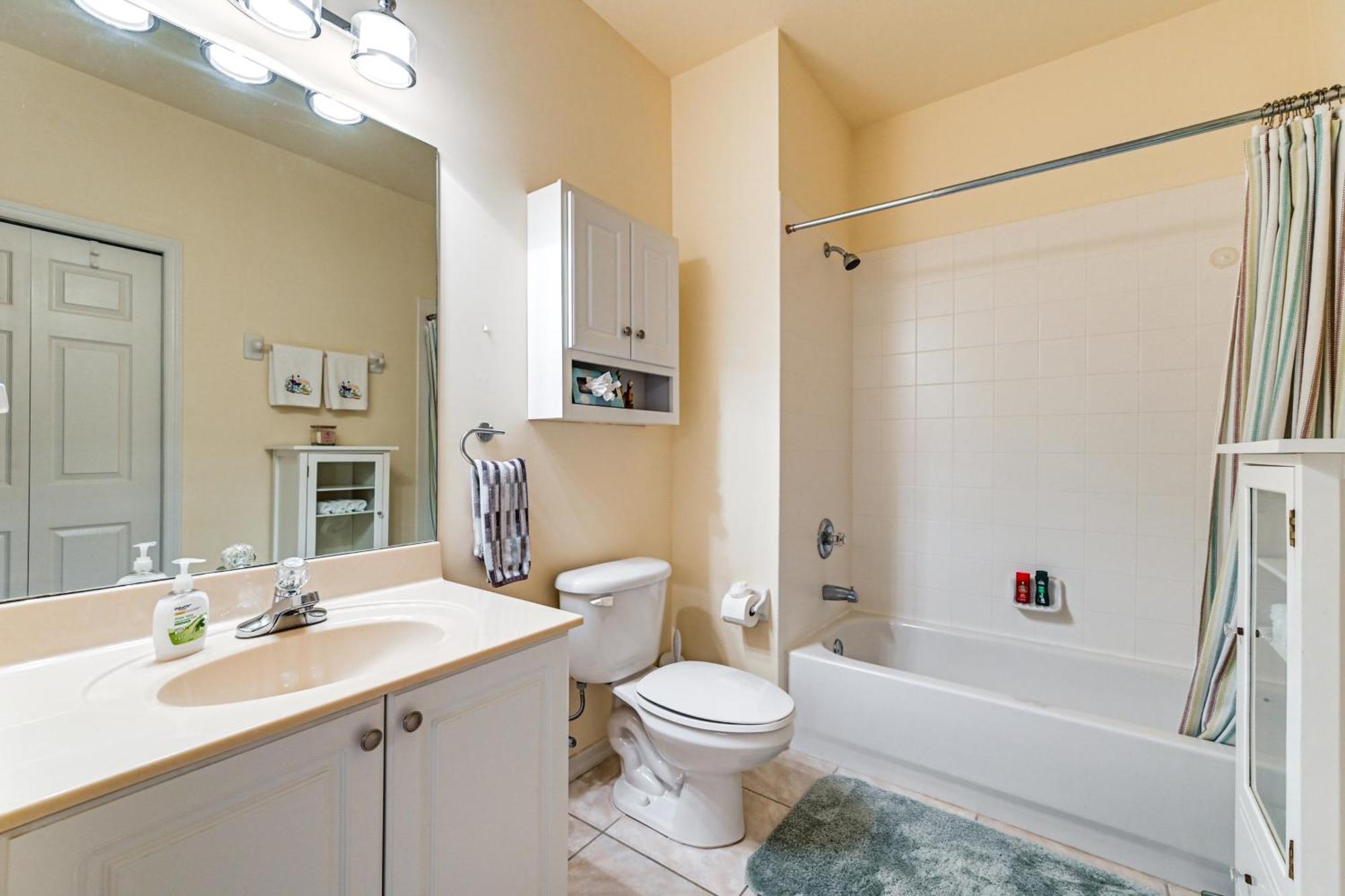Apartment 10 Mi To Pool And Hot Tub Access *