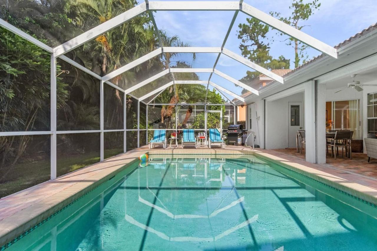 Holiday home Spacious 3 Bed 3 Bath Pool In