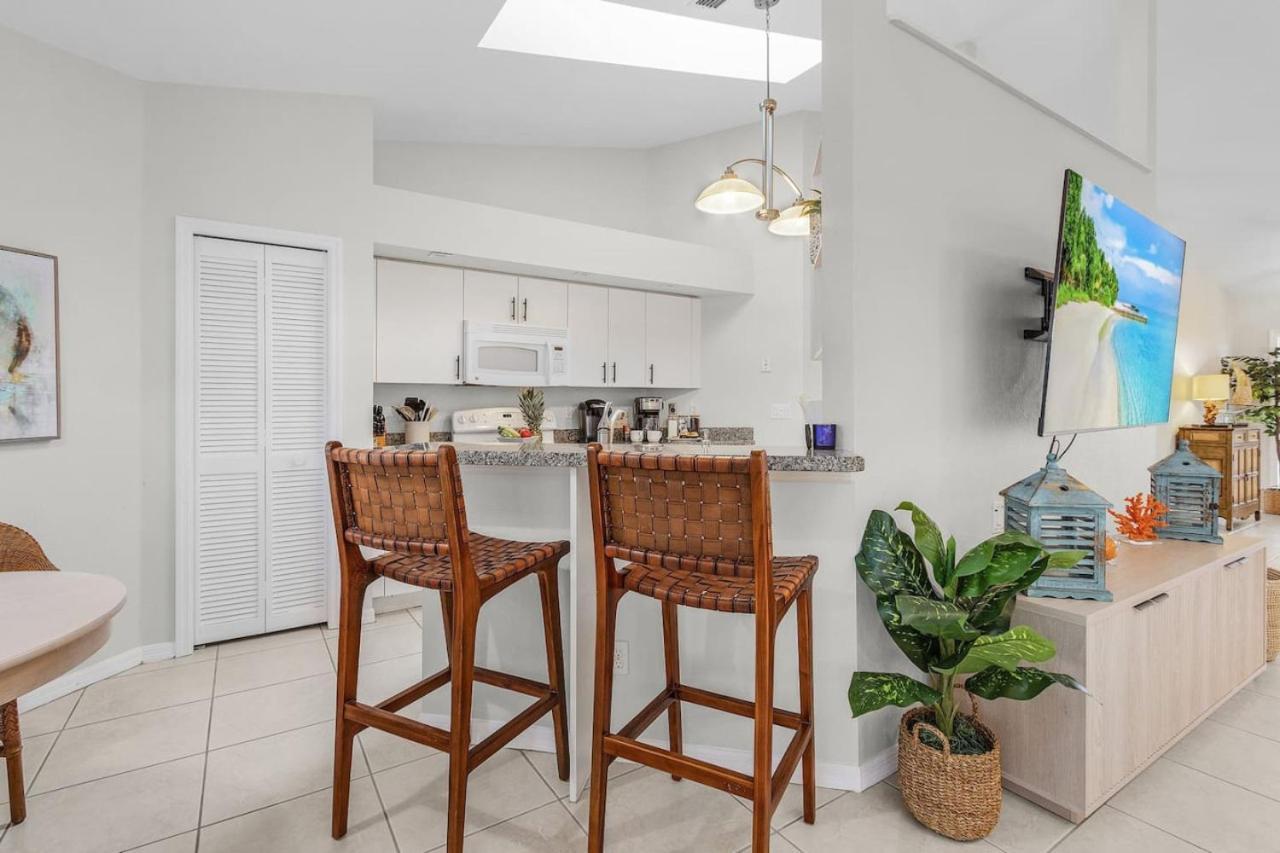 Spacious 3 Bed 3 Bath Pool In