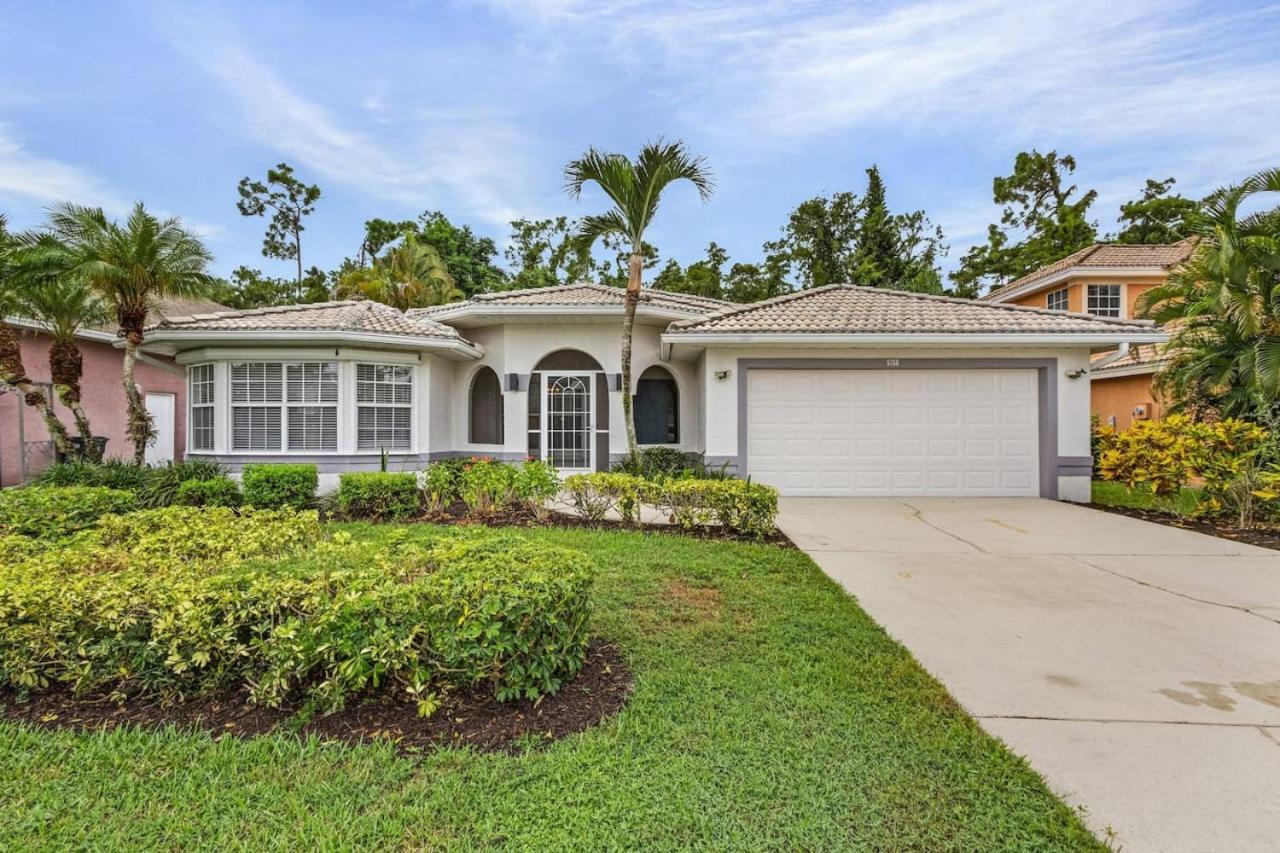 Spacious 3 Bed 3 Bath Pool In Naples