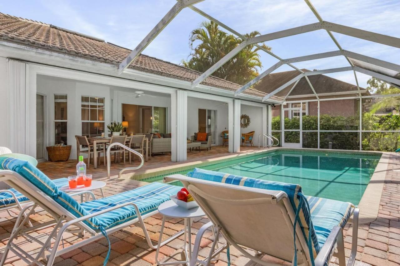 Holiday home Spacious 3 Bed 3 Bath Pool In *