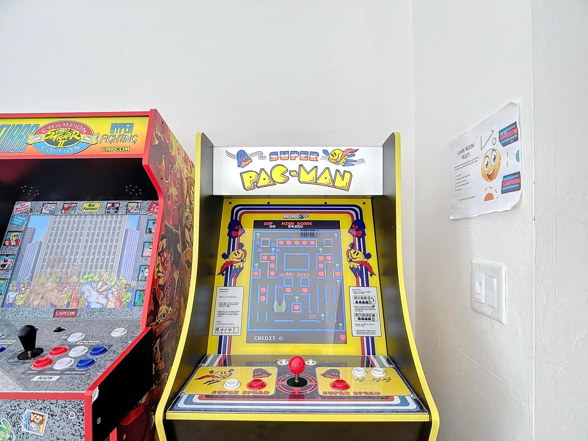 Epic Arcades Heated Pool By & Mercato * Naples