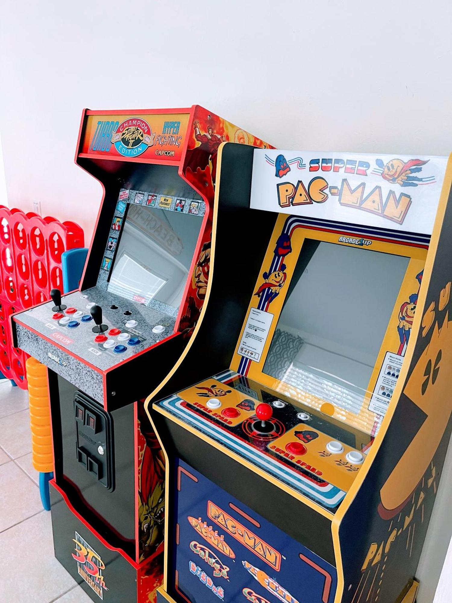 Epic Arcades Heated Pool By & Mercato *
