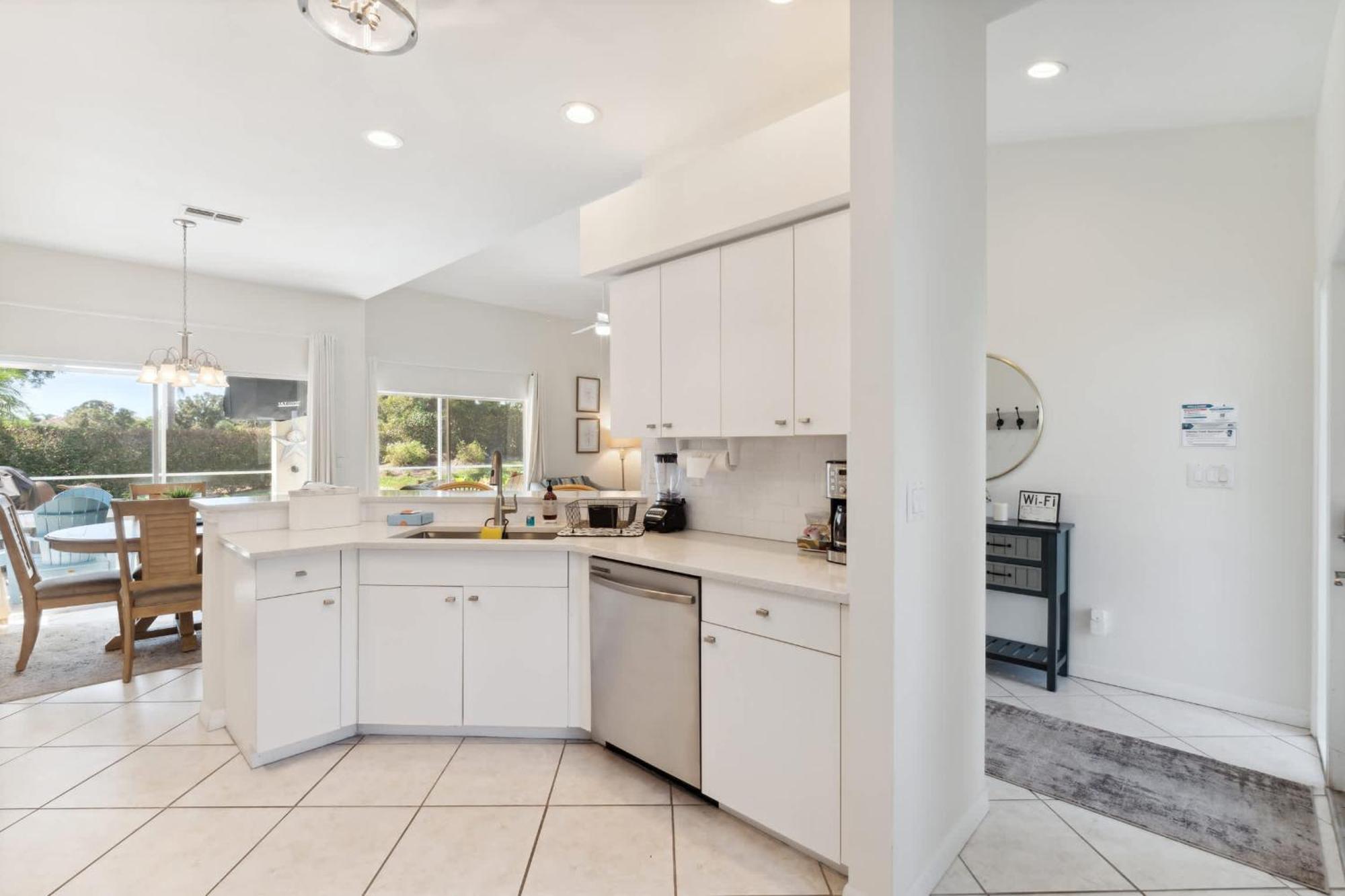 Fantastic Weekly Pool In Falcons Glen Of Lely - Naples, Florida! *