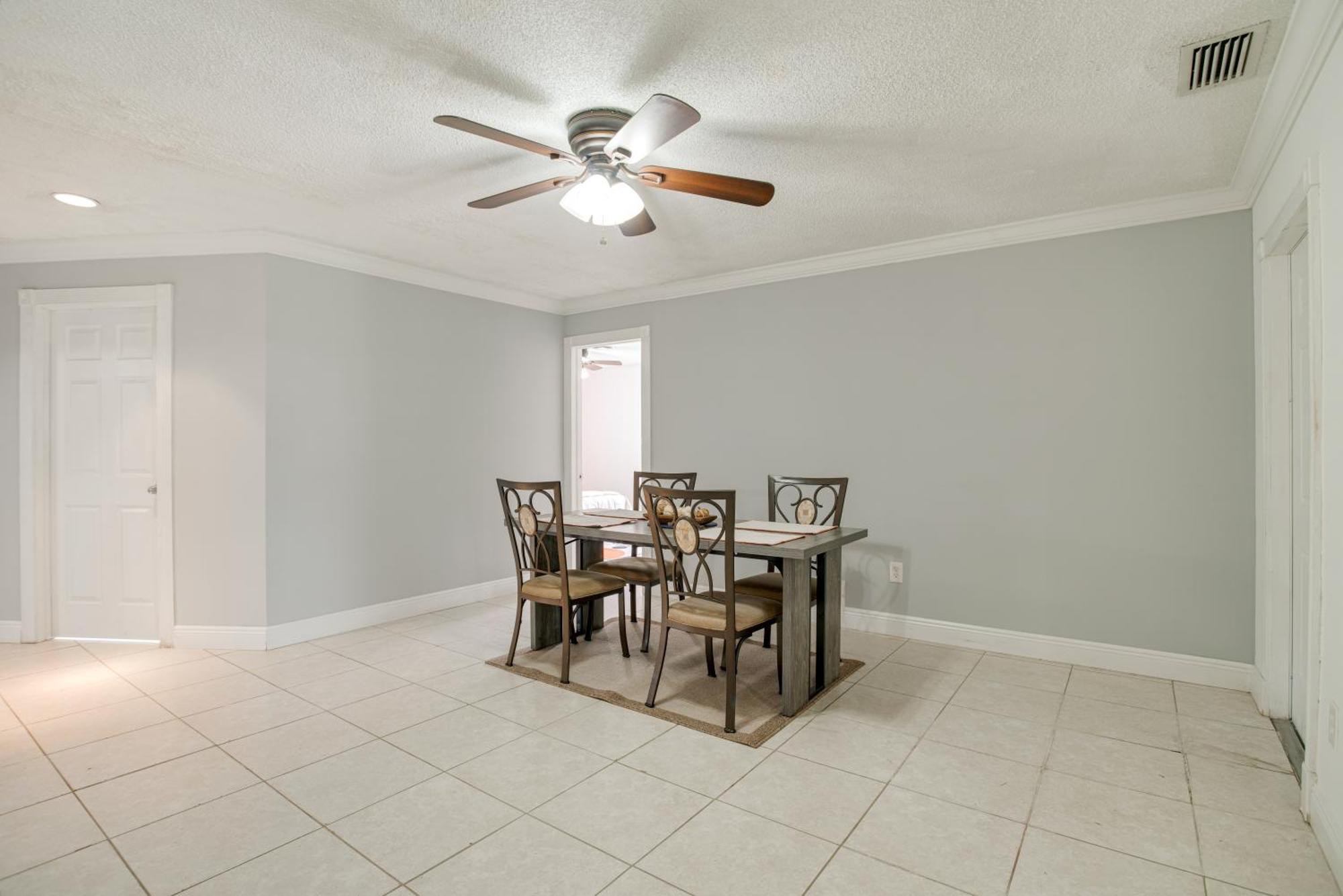 Getaway, Pool, Gazebo & Outdoor Grill Holiday home *