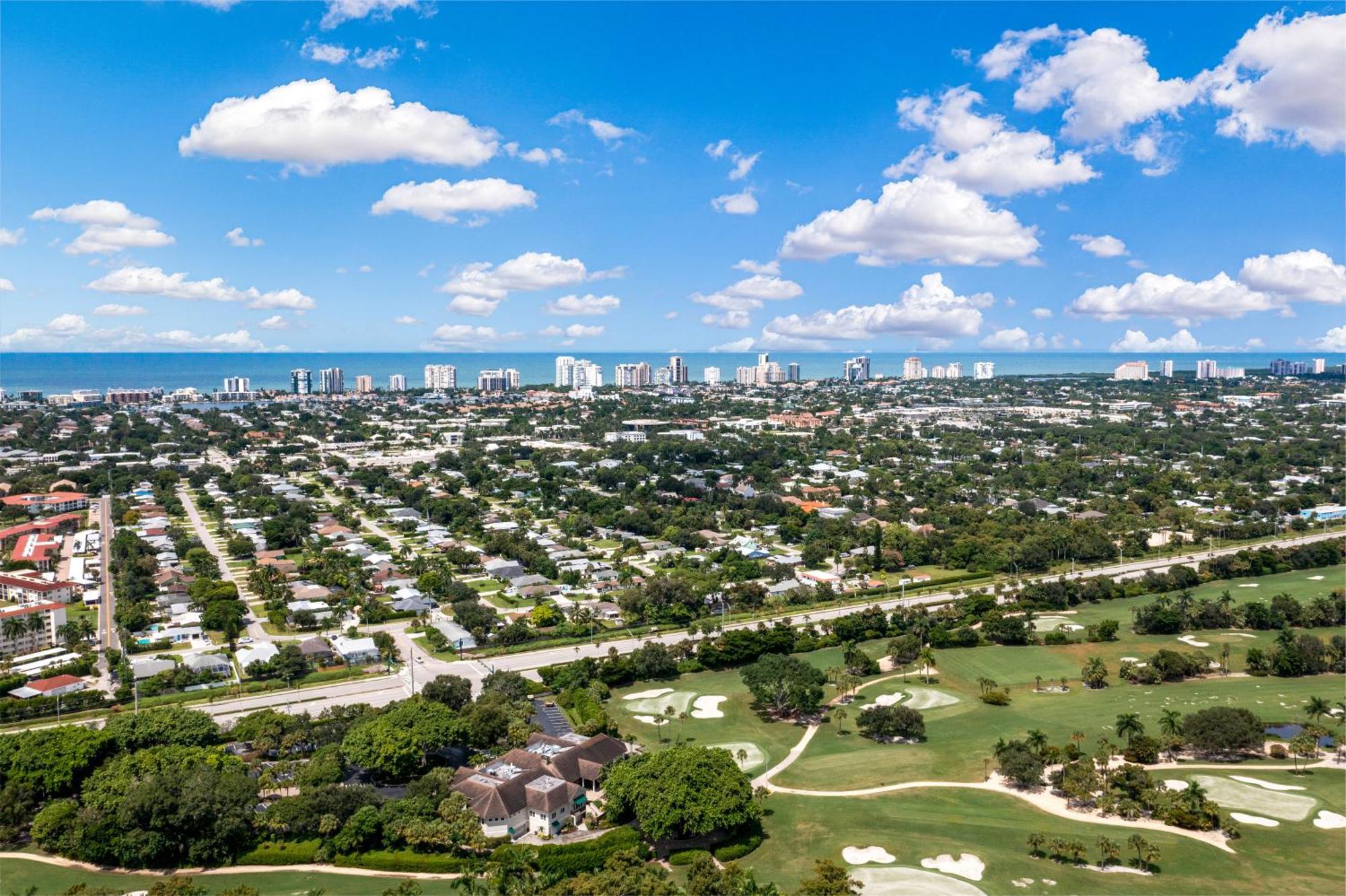 Getaway, Pool, Gazebo & Outdoor Grill Naples