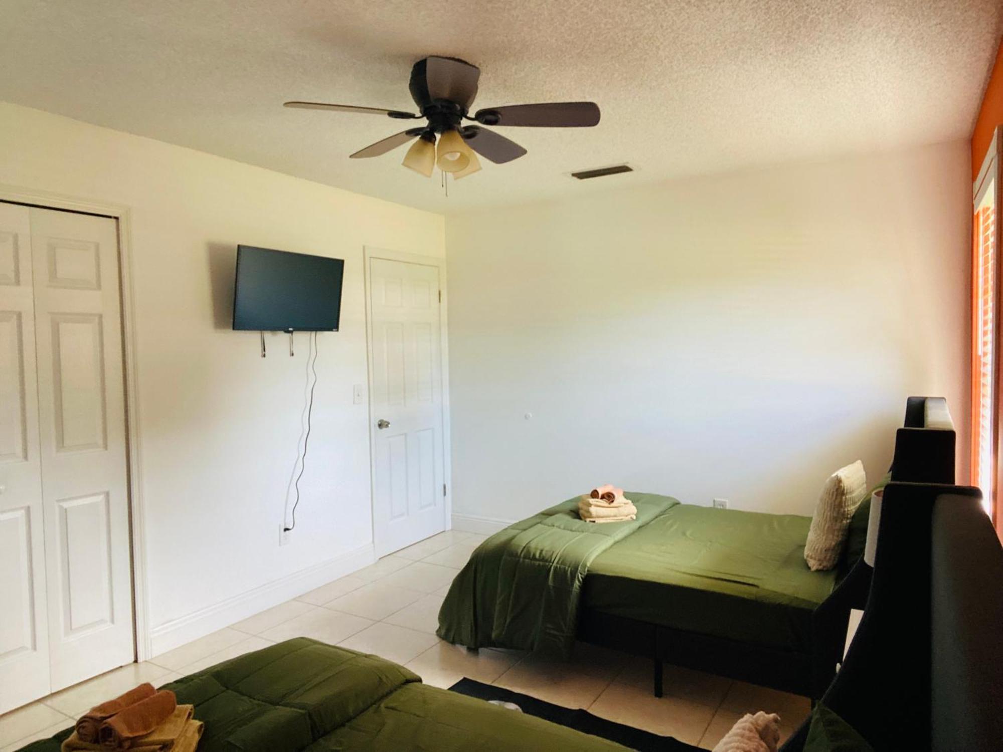 Getaway, Pool, Gazebo & Outdoor Grill Holiday home Naples