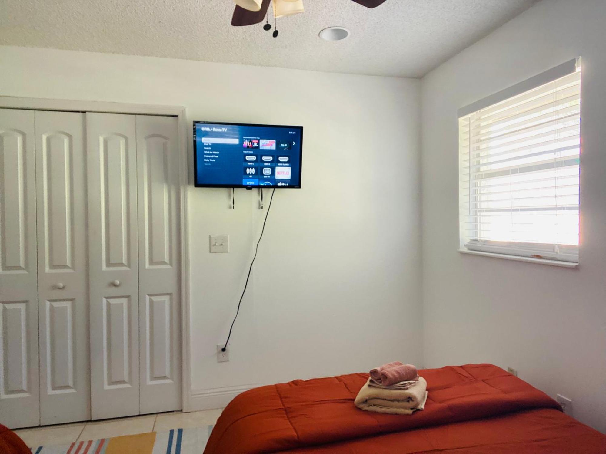 Getaway, Pool, Gazebo & Outdoor Grill Holiday home